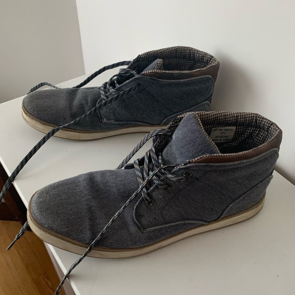 Men’s Chelsea style shoes